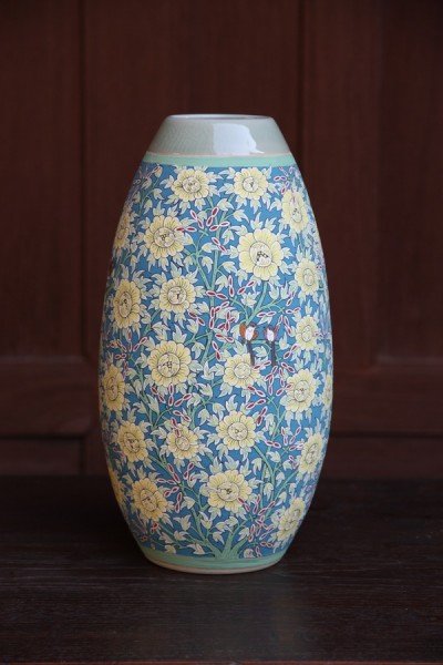 Vase with Yellow flower handpainted 