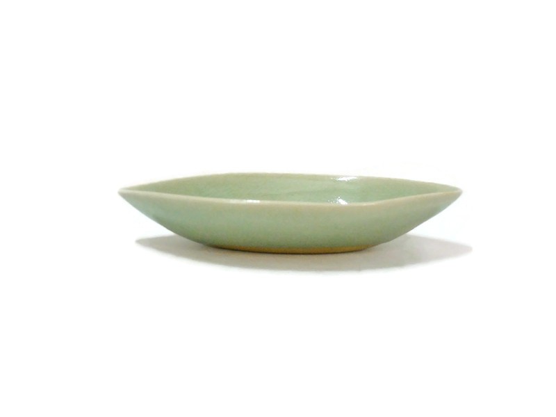 Celadon Rice Shape Bowl - M