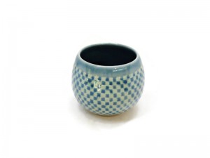 BLUE AND GREEN GINGHAM ROUND CELADON CUP