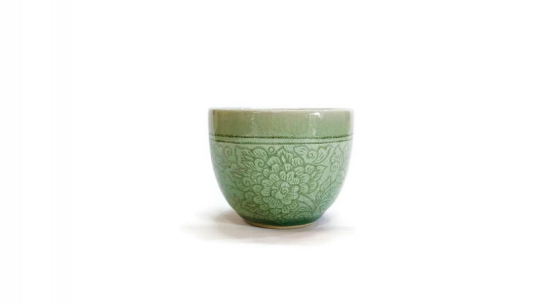 Celadon Tea Cup White Pudtan carved