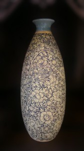 Bowling vase Thai flower -----แจกันทรงโบลิ่ง เพ้นต์ลายดอกไม้