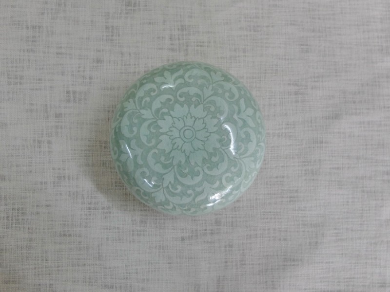 Large Round Box Kanok Green