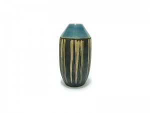 Blue celadon vase, coffee grounds design แจกันกรวยกากกาแฟ