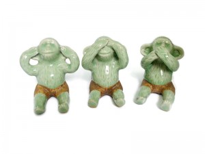 THE THREE WISE MONKEYS figurine - ลิงปิดหูปิดตาปิดปาก 