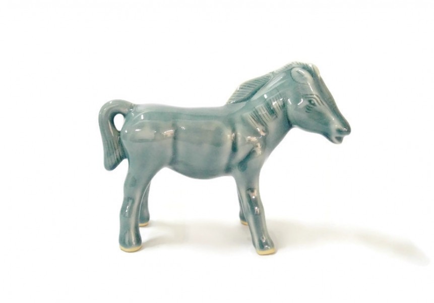 Blue celadon Horse figurine ม้าศิลาดลเคลือบสีน้ำเงิน