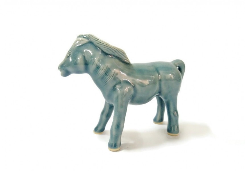 Blue celadon Horse figurine ม้าศิลาดลเคลือบสีน้ำเงิน