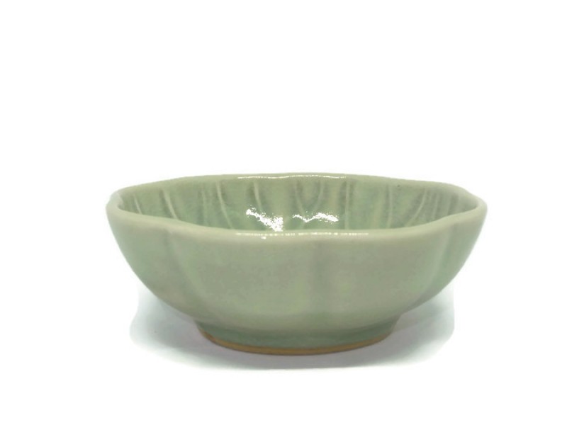 Lotus salad bowl ชามแกงใบบัว