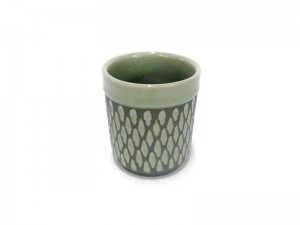 Tumbler Celadon cup, Diamond design