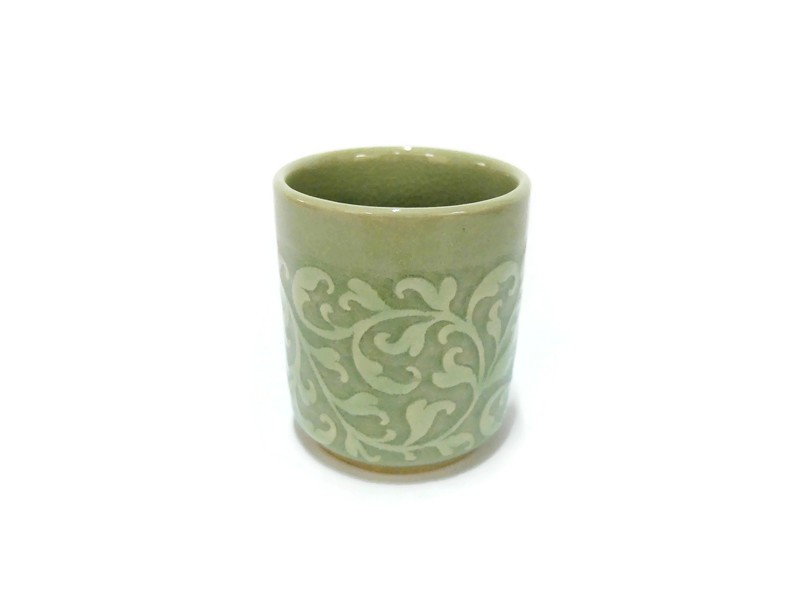 Tumbler Celadon Cup, Kanok Design