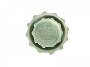 Celadon Curved dish with Flower design