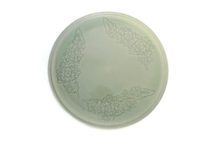 Celadon Serving plate with flower carving